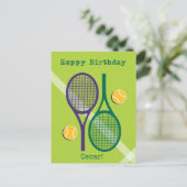 Fris groen en paarse tennisracket Verjaardagspost Briefkaart (Staand voorkant)