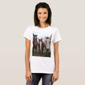 Frisky haar, vier paardenvrienden, t-shirt (Voorkant volledig)