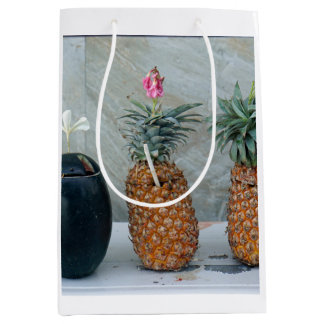 frisse gezonde ananas medium cadeauzakje