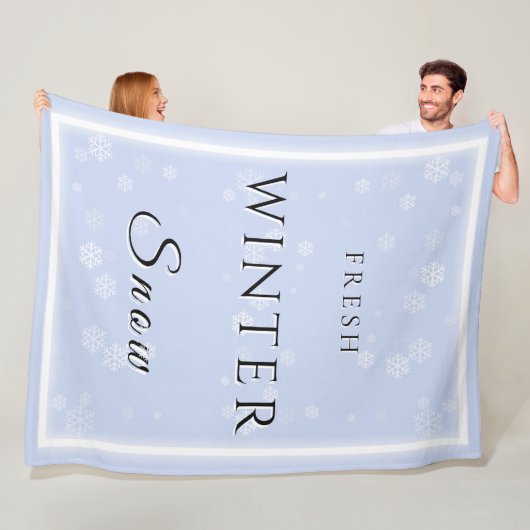 Frisse wintersneeuw met sneeuw fleece deken (In situ)