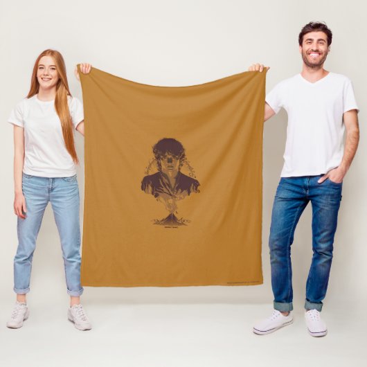 FRODO™ MOUNT DOOM™ Tengwar Inscription Graphic Fleece Deken (In situ)