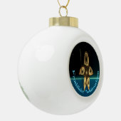 Froehliche Weihnachten - Fractal Inuit Hunter Keramische Bal Ornament (Links)