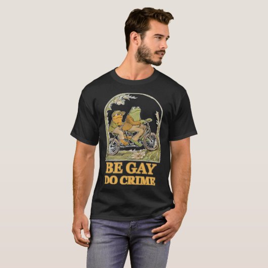 Frog and Toad Be Gay Do Crime Essential T-Shirt (Voorkant volledig)