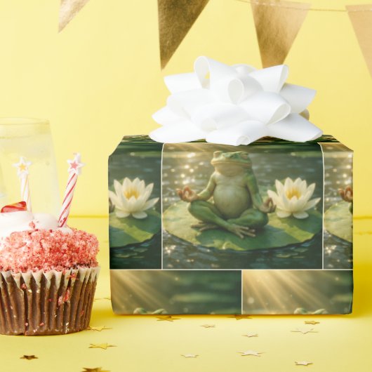 Frog Meditating On a Lily Pad Cadeaupapier (Verjaardagsfeest)