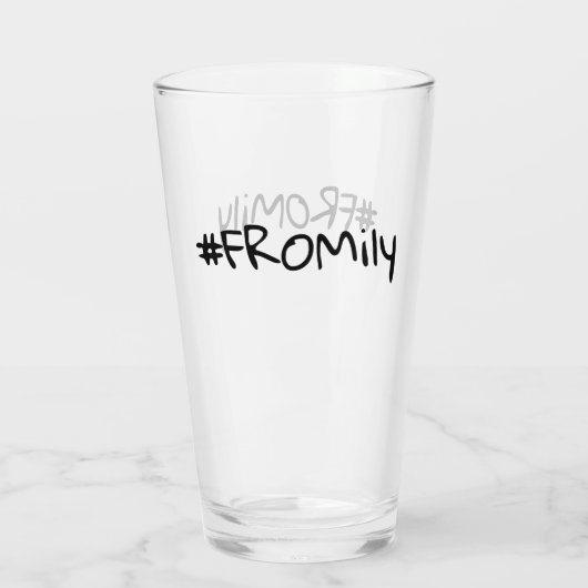 #FROMily van Fandom Korman Productions podcast Glas (Achterkant)