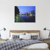 Front du Seine and Eiffel Tower, Parijs, Frankrijk Canvas Afdruk (Insitu (Slaapkamer))