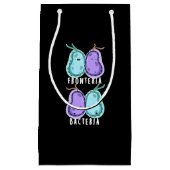 Fronteria Bacteria Funny Biology Pun Dark BG Klein Cadeauzakje (Voorkant)