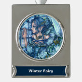 Frost Fairy Meisje's Uitzicht van een Sapphire Win Verzilverd Banner Ornament (Voorkant)