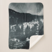 Frostbitten Winter Mountains Sherpa Blanket Deken (Voorkant)
