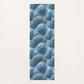 Frosted Blue Pinecones Yogamat (Voorkant)