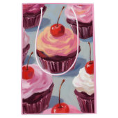 Frosted Cherry Cupcakes | verjaardagsfeest Medium Cadeauzakje (Voorkant)