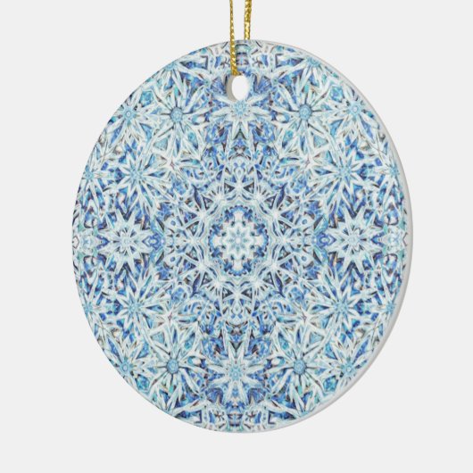 Frosted Crystal Bloom — Intricate Snowflake Design Keramisch Ornament (Links)