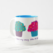 Frosted Cupcakes Rainbow Sprinkle Whimsical Baking Tweekleurige Koffiemok (Voorkant links)