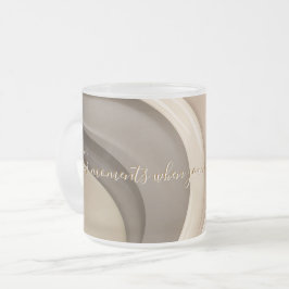 Frosted glass mok in stijlvolle graphics