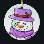 Frosted Snowman, aangepaste naam Keramisch Ornament<br><div class="desc">Frosted Snowman aangepaste naam ornament, sneeuwman T-shirts en geschenken van ArtMuvz Illustration. Sneeuwman T-shirt voor mama, papa, oma, opa, kinder. Funny Snowmen shirt en wintersportkleding voor kerst, verjaardag. Om jouw namen toe te voegen te personaliseren of tekst toe te voegen. Pas dit Snowman-ornament aan om het uniek van u te...</div>