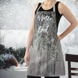 Frosted takken en een met sneeuw bedekt bos schort