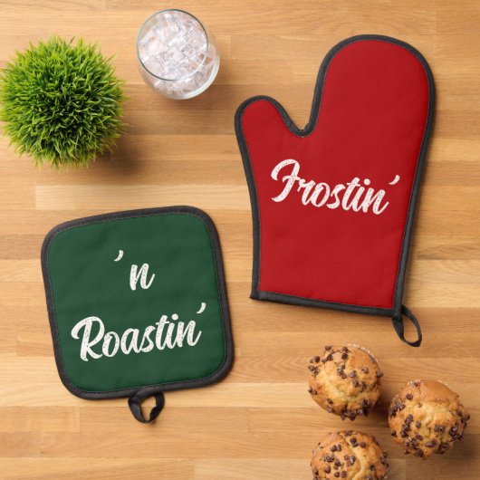 Frostin' Roastin' Grappig Kerstcadeau Rood Groen Ovenwant & Pannenlap Set (Top down)