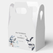 Frosty Blue Winter Bloemen Monogram Bruiloft Bedankdoosjes (Geopend)