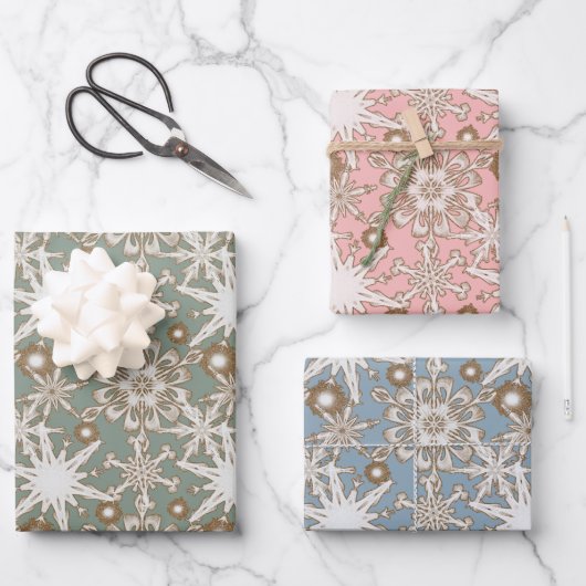 Frosty Gold Trimmed Snowflakes Inpakpapier Vel (Voorkant)