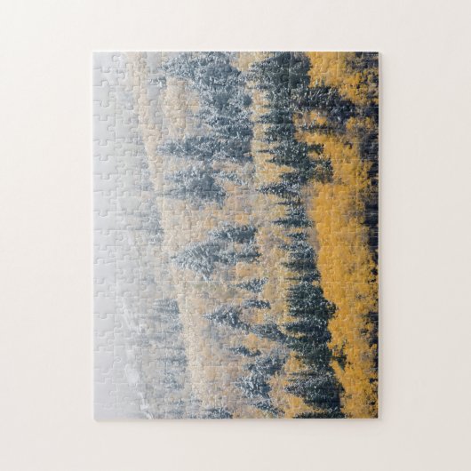 Frosty Larch Trees in Herfst Kleuren Legpuzzel (Verticaal)