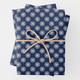 Frosty Snowflake Design op een Midnight Blue Sky Inpakpapier Vel