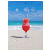 Frosty Strawberry-Drink op het strand Klembord (Achterkant)