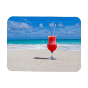Frosty Strawberry-Drink op het strand Magneet