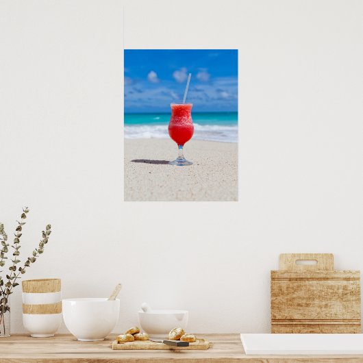 Frosty Strawberry-Drink op het strand Poster (Keuken)