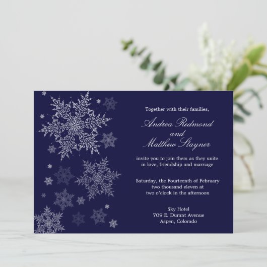 Frosty Winter Snowflake Wedding-uitnodiging Kaart (Staand voorkant)