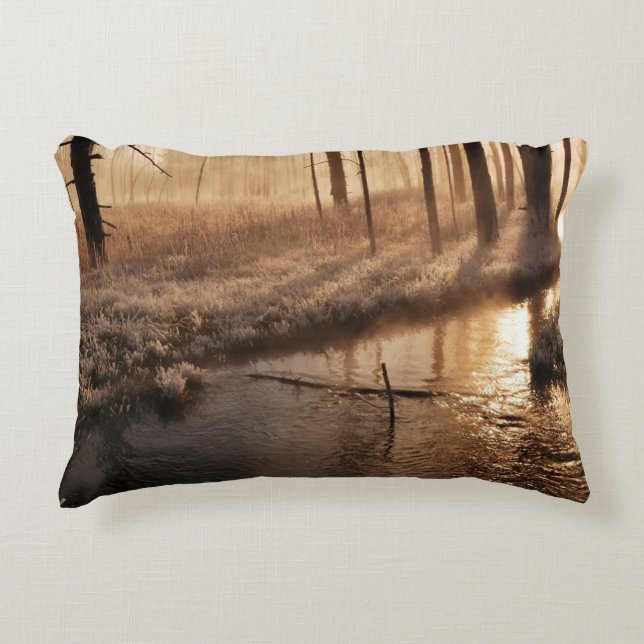 Frosty Yellowstone Morning Decoratief Kussen (Voorkant)