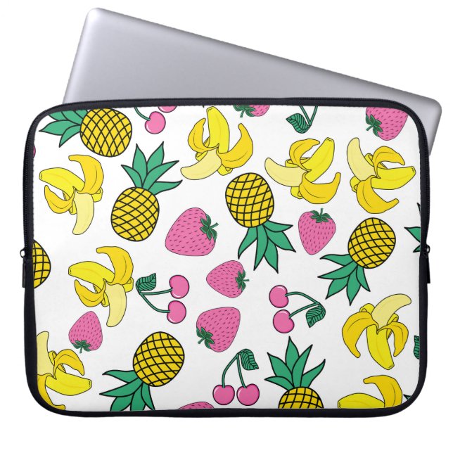 Fruit Fiesta: bananen, ananassen, aardbeien Laptop Sleeve (Voorkant)
