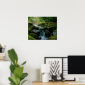 Fstromende Creek, groene mossy Rocks, Natuur van b Poster (Thuiskantoor)