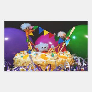 Fubby avontuur in feeststemming met taart. rechthoekige sticker