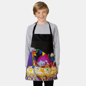 Fubby avontuur in feeststemming met taart. schort (Gedragen)