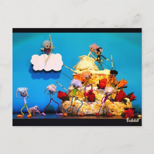 Fubby bruiloft met cupido die voor liefde zorgt. briefkaart (Voorkant)