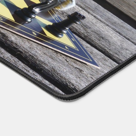 Fubby die schaakspel spelen. bureaumat (Hoek)