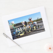 Fubby die schaakspel spelen. rechthoekige sticker (Envelop)