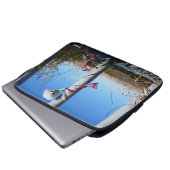 Fubby fantasie, op de vlucht voor een dier. laptop sleeve (Voorkant onderkant)