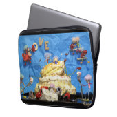 Fubby feest met taart en bruidspaar. laptop sleeve (Voorkant Links)