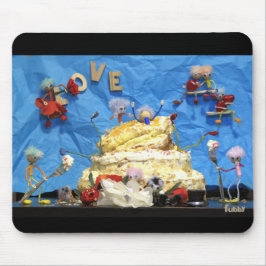 Fubby feest met taart en bruidspaar. muismat