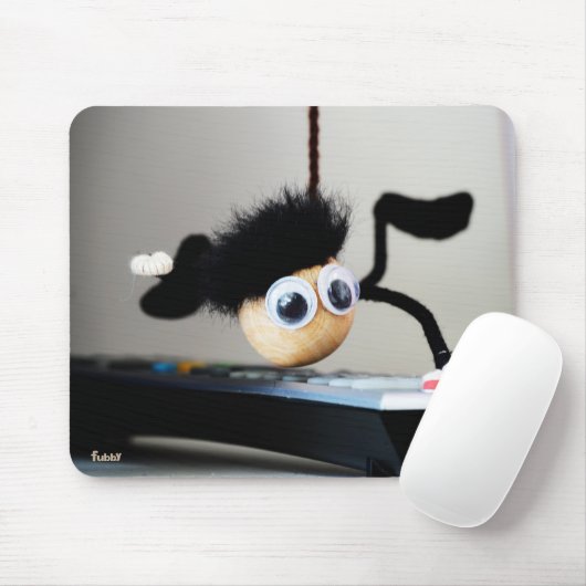 Fubby hangend als de scene van Tom Cruise. Muismat (Met muis)