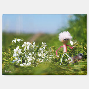 Fubby met Vlinder in een zomers landschap. Magneet