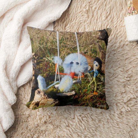 Fubby monster op de schommel. kussen (Deken)