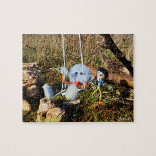 Fubby monster op de schommel. legpuzzel