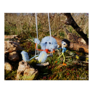 Fubby monster op de schommel. perfect poster