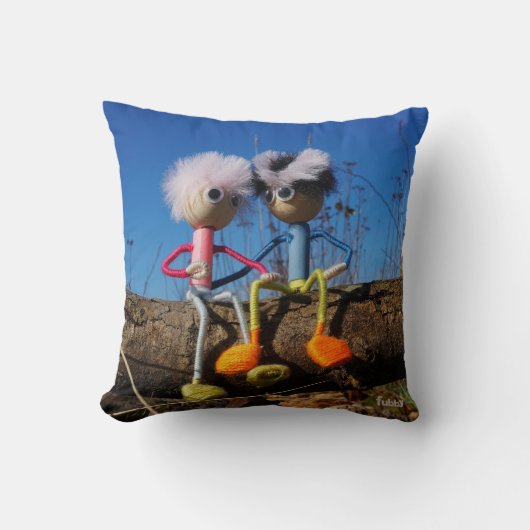 Fubby paartje dat romantisch verliefd zitten. kussen (Voorkant)