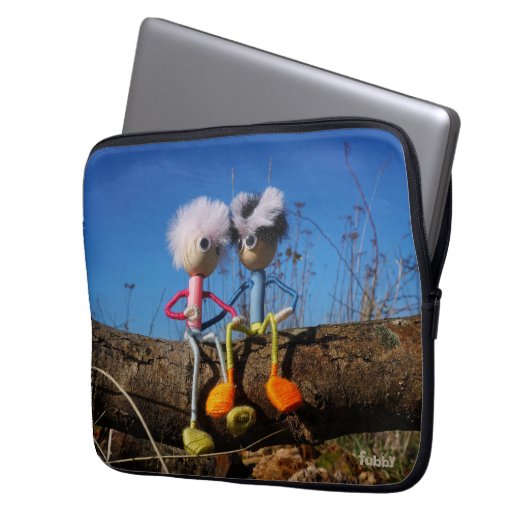 Fubby paartje dat romantisch verliefd zitten. laptop sleeve (Voorkant Links)