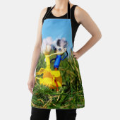 Fubby poppetjes die dansen met Narcissenjurk. Schort (Insitu)