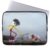 Fubby speelt buiten met dier. laptop sleeve (Voorkant)