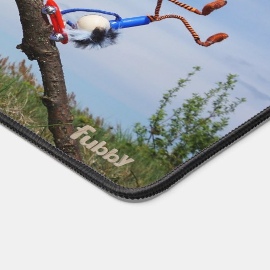 Fubby's die aan het Skaten zijn. Bureaumat (Hoek)